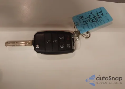 2021 Kia Sedona Lx из США, поврежденный, VIN KNDMB5C10M6668560